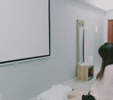 【熙儿小主】美容院技师原味肉丝羞辱 bf11537