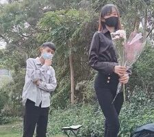 【美娜格格】剧情-卖花女暴揍猥琐男/白袜深喉/转胯/腿绞 bf24625