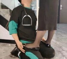 【辣姐S】高跟踩踏暴力耳光/塞口球/吃丝袜/人体家具 bf25777