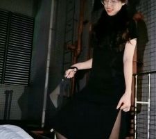 【嘉妮】天台黑丝美腿虐-全体重踩踏/骑脖/遛狗爬行 bf34165