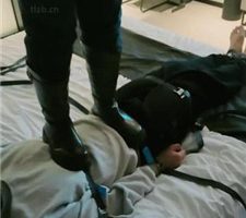 【樊樊S】束缚带捆绑/踩踏 JS2402018-15