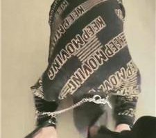 【艳奶奶】跪舔黑丝高跟/鞋跟插嘴/赏赐圣水【完整版】 JS240313-4