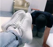 【蜜雪情侣】情侣主虐绿帽-跪舔脏鞋臭脚 JS240416-5