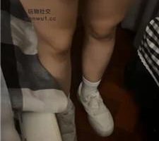 【狗哥】小白鞋白袜全体重踩踏/窒息 bf43987