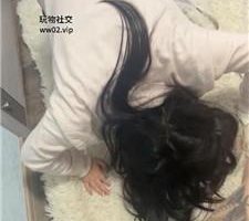 【小凤梨】纹身小主肉丝脚虐闺蜜犬 JS241118-52