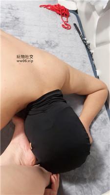 【恩恩女神】强迫抖M舔圣水 JS241128-17