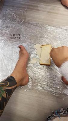 【Qi7】纹身精神小妹-踩踏喂食专场 JS241130-27