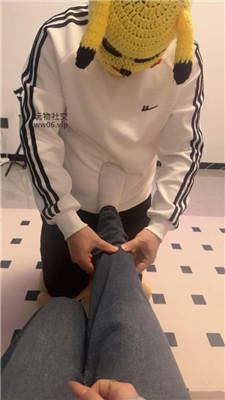 【辣辣BB】绿帽男友喜欢白棉袜脚 JS241130-30