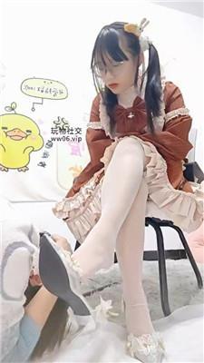 【广西木木】当面羞辱绿帽老公 JS250117-37