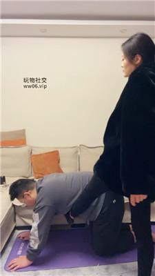 【埋汰】短黑丝玩虐废物奴 bf49631