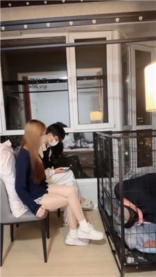 【小渔情侣】白袜情侣主狗笼圈养绿帽 bf50107