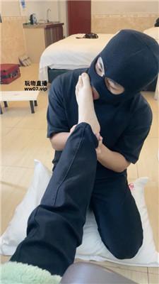 【小凤梨】藤条狂抽-玉足狂舔 JS250330-34