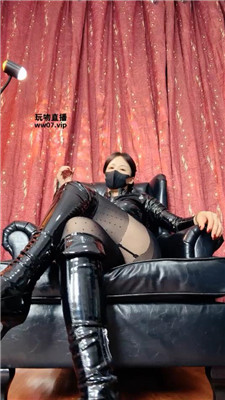 【冷颜】乳母    250429-11