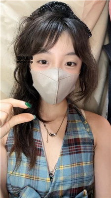 【爱可】室友在寝室    250506-3