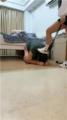 【周周】脏运动鞋白袜玩虐废物 JS250521-15