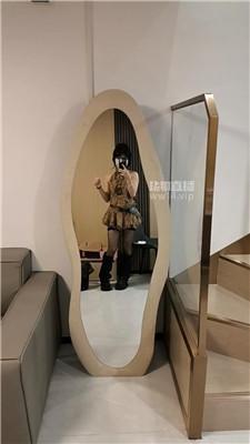 【爱可】开房我的短发女朋友 JS250901-18