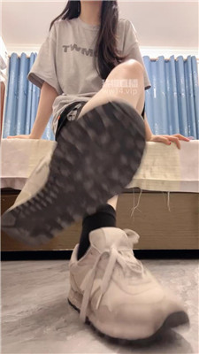 【敢敢】体委下课后被迫除臭    250917-7