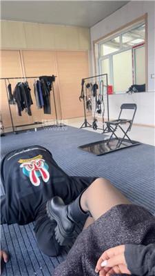 【77夫妻】长靴玩绿帽-囚禁狗笼 JS251020-5